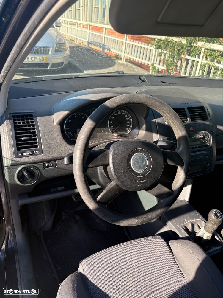 VW Polo 1.4 Confortline - 12