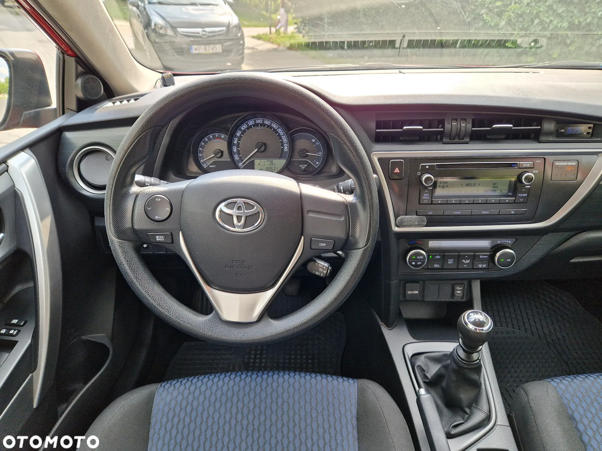 Toyota Auris 1.6 Active - 11