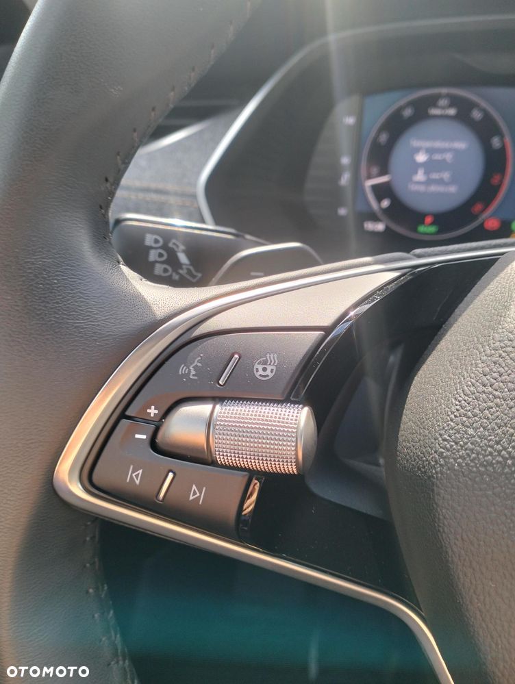 Skoda Octavia 1.5 TSI mHEV Selection DSG - 12