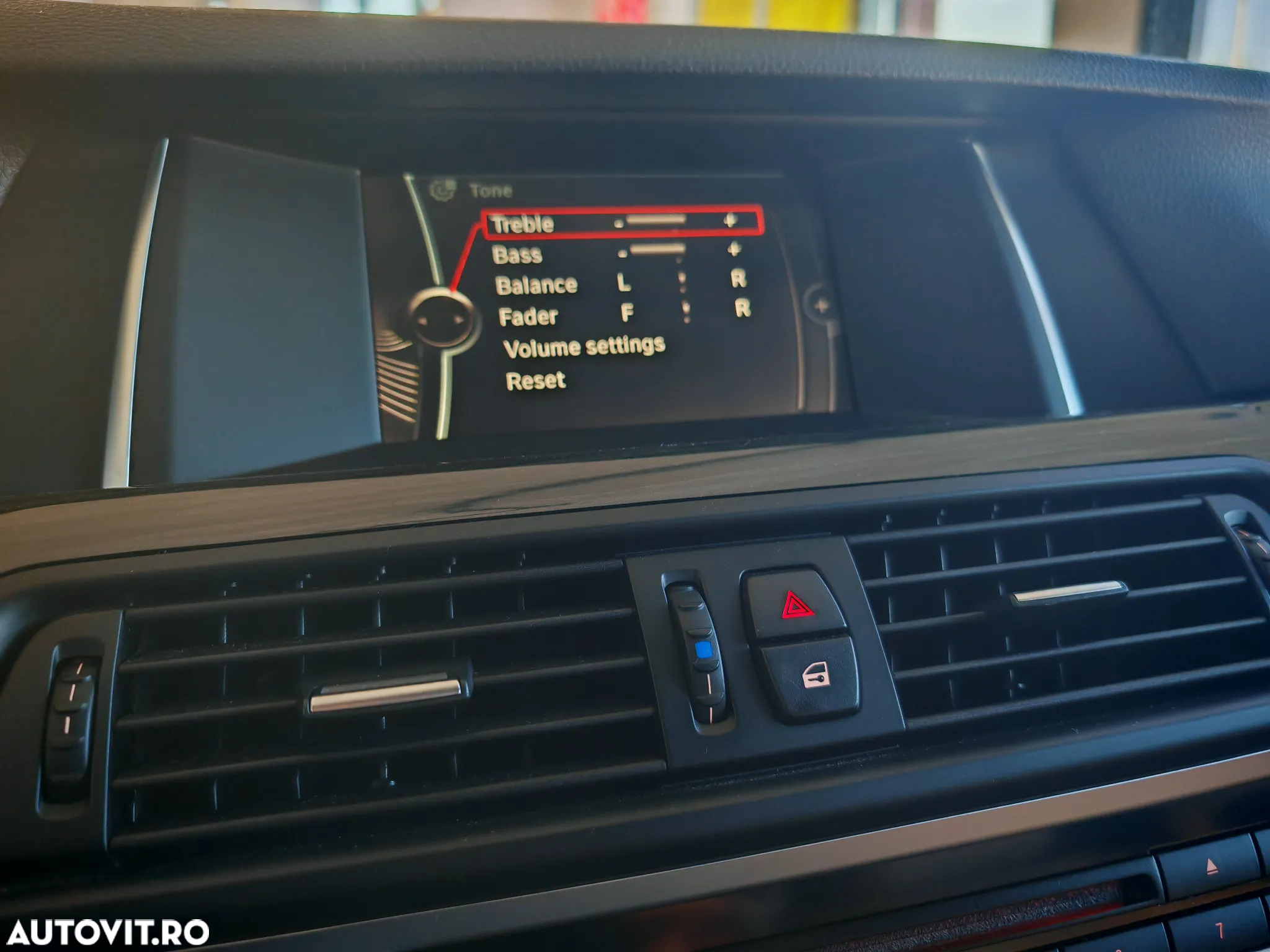 BMW Seria 5 530d Aut. Luxury Line - 31