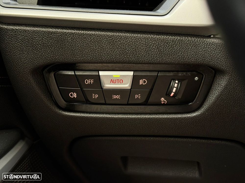 BMW 320 e Corporate Edition Auto - 25