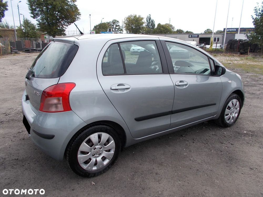 Toyota Yaris 1.0 VVT-i Style - 3
