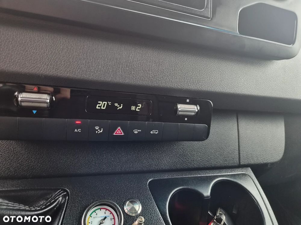 Mercedes-Benz Sprinter 907.255 - 19