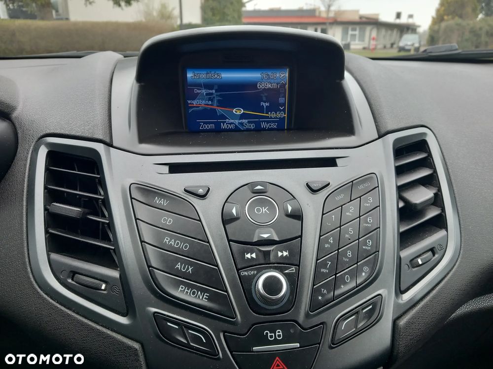 Ford Fiesta 1.5 TDCi SYNC Edition - 29