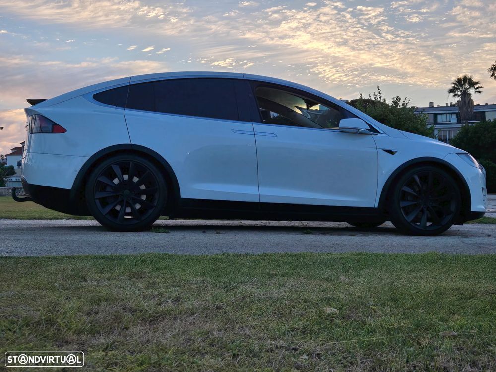 Tesla Model X 100D - 30