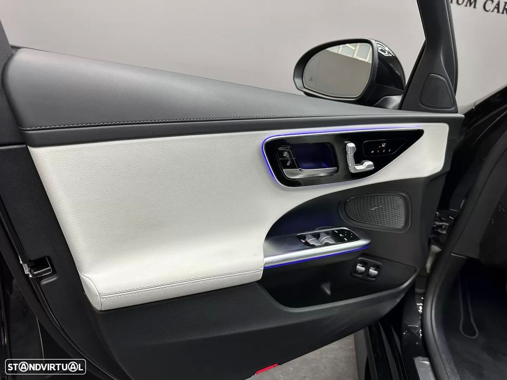 Mercedes-Benz C 300 e T 9G-TRONIC AMG Line - 33