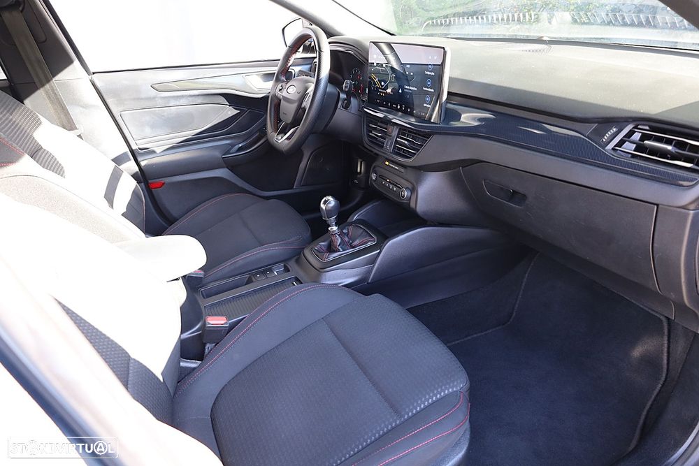 Ford Focus SW 1.0 EcoBoost MHEV ST-Line X - 53