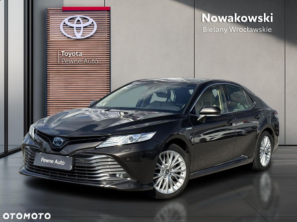 Toyota Camry 2.5 Hybrid Executive CVT - 1