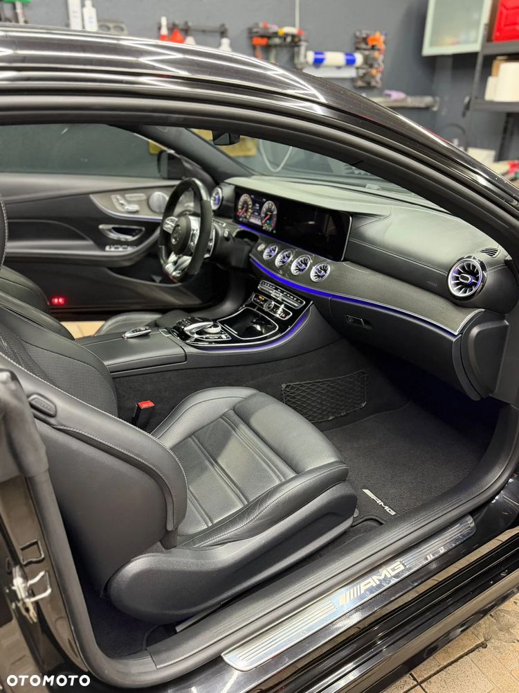 Mercedes-Benz Klasa E AMG 53 4Matic AMG Speedshift 9G-TRONIC - 31