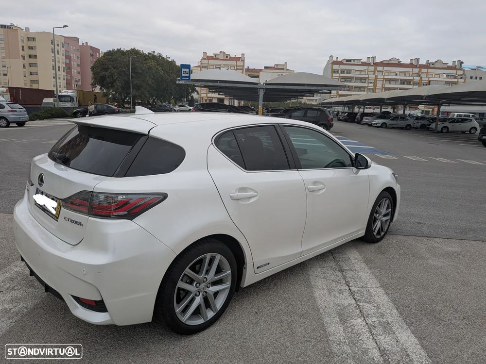 Lexus CT 200h Executive+ - 23