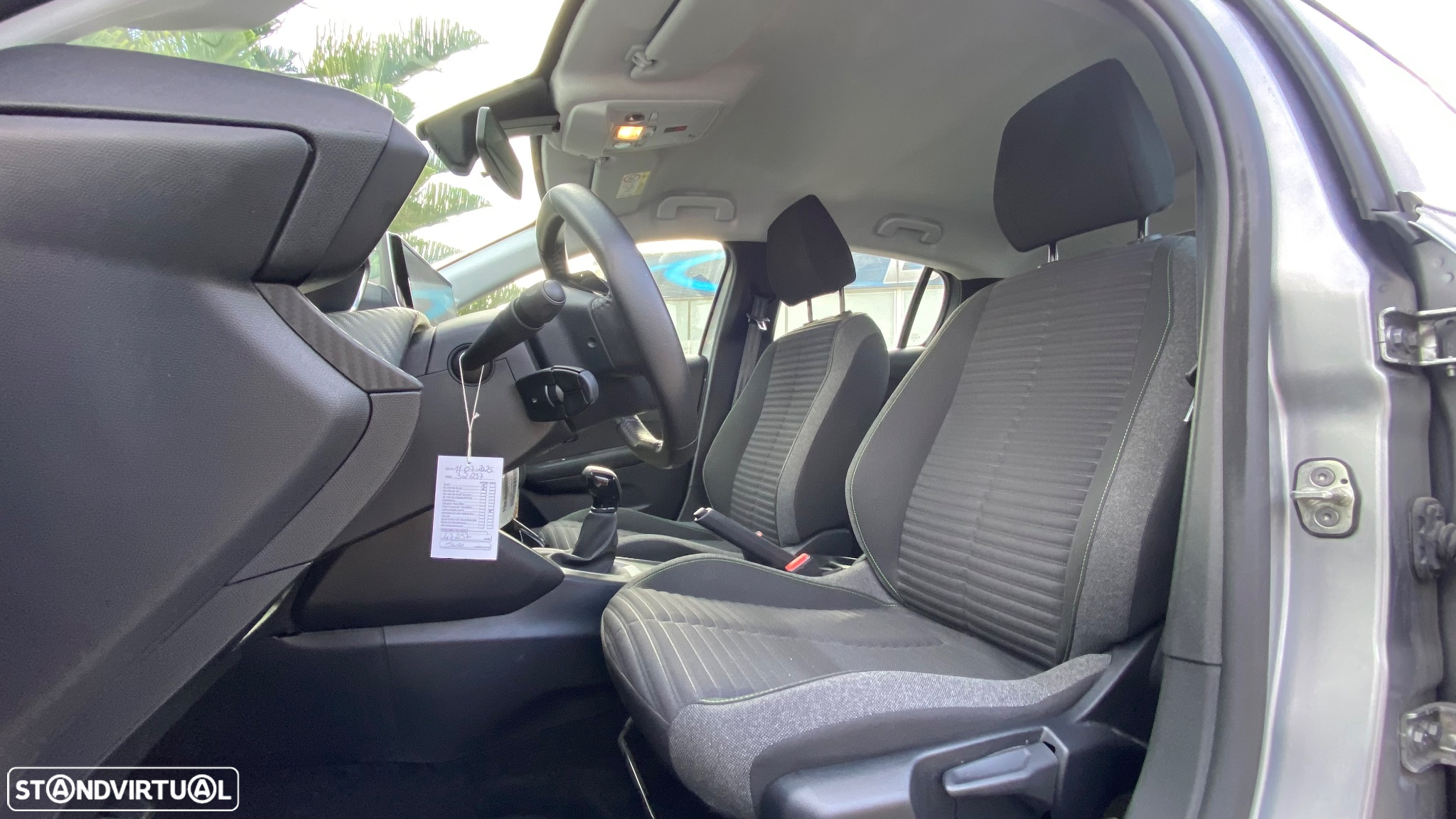 Peugeot 208 1.2 PureTech Active Pack - 23
