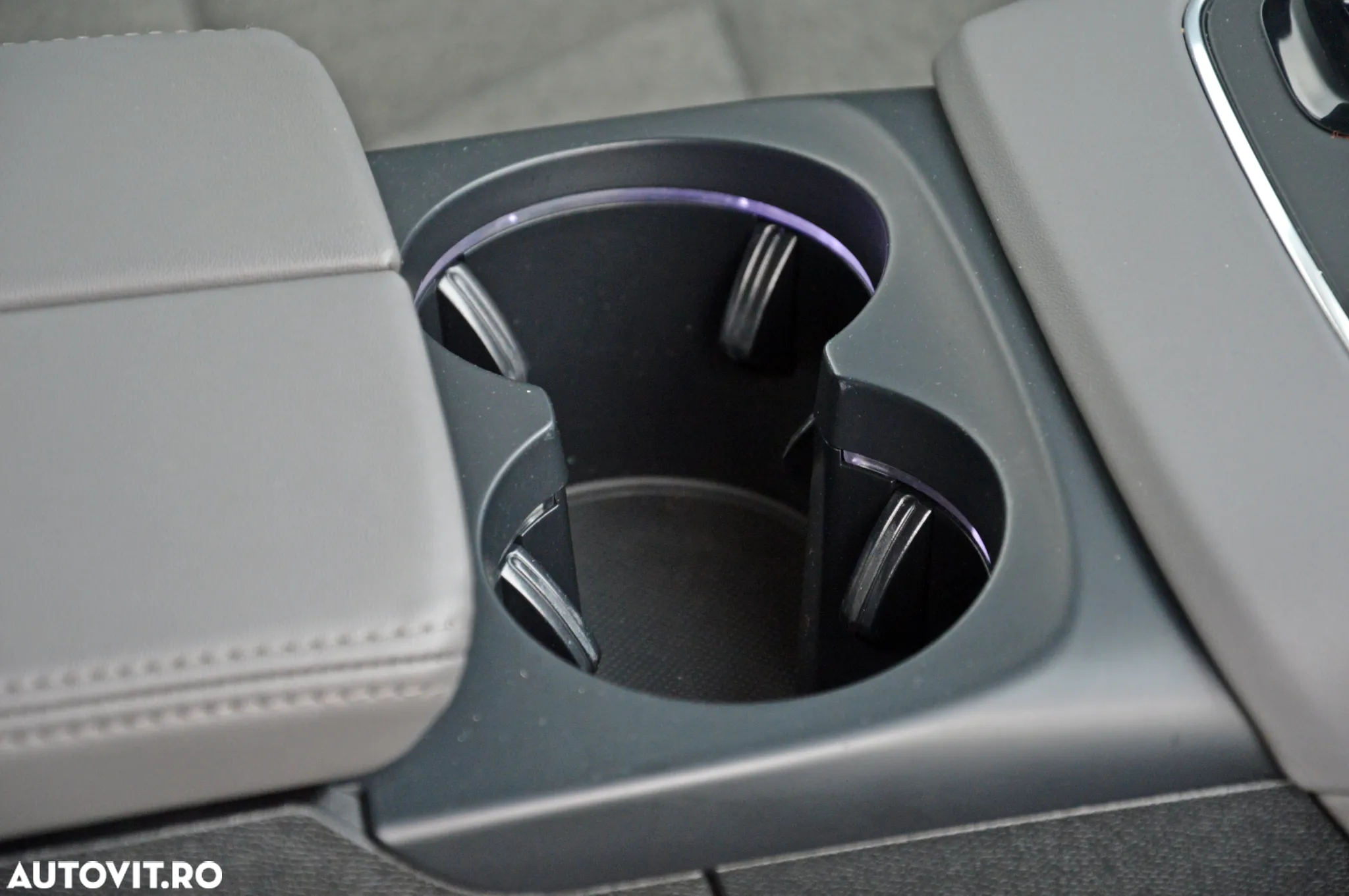 Citroën C5 Aircross Hybrid 225 e-EAT8 FEEL PACK - 28