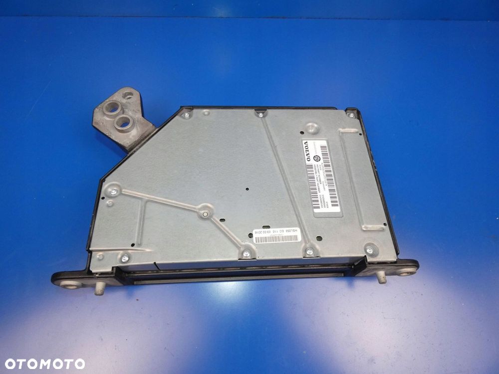 VOLVO XC90 II WZMACNIACZ AUDIO NAGŁOSNIENIA BOWERS WILKINS - 2