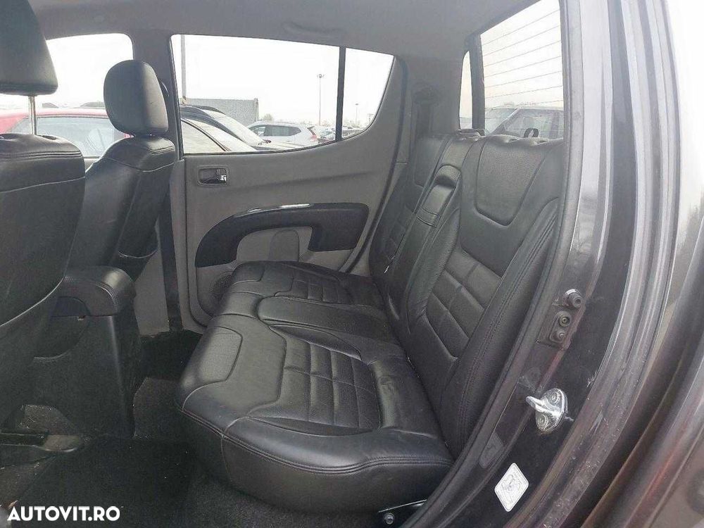 Dezmembrez Mitsubishi L200 2.5 Diesel 2012 - 8