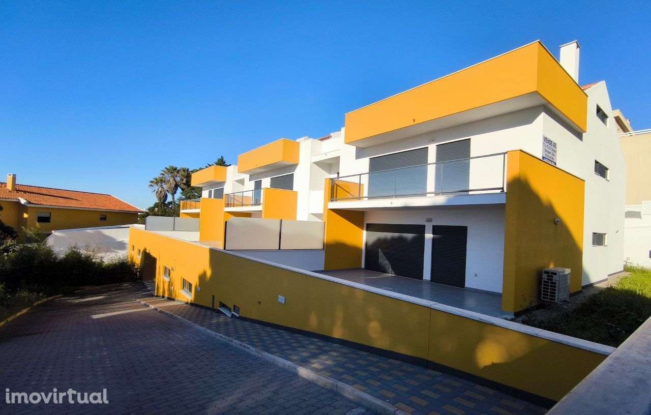 Condominio no Centro da Parede - Grande imagem: 2/45