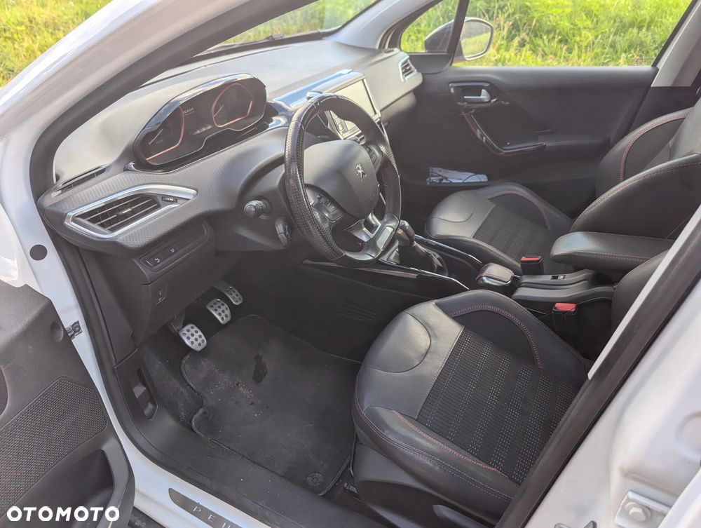 Peugeot 2008 PureTech 110 Stop&Start GT-Line Edition - 9