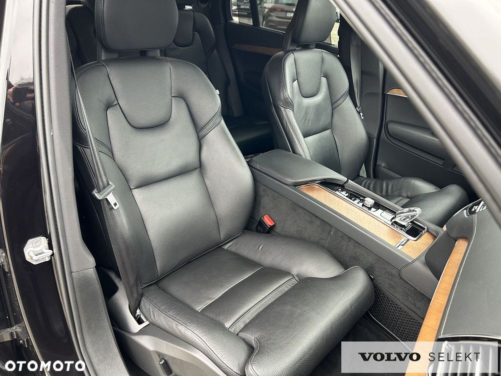 Volvo XC 90 - 26