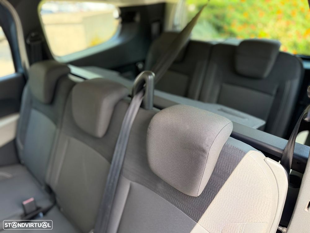 Dacia Lodgy ver-1-5-dci-prestige-7l - 19
