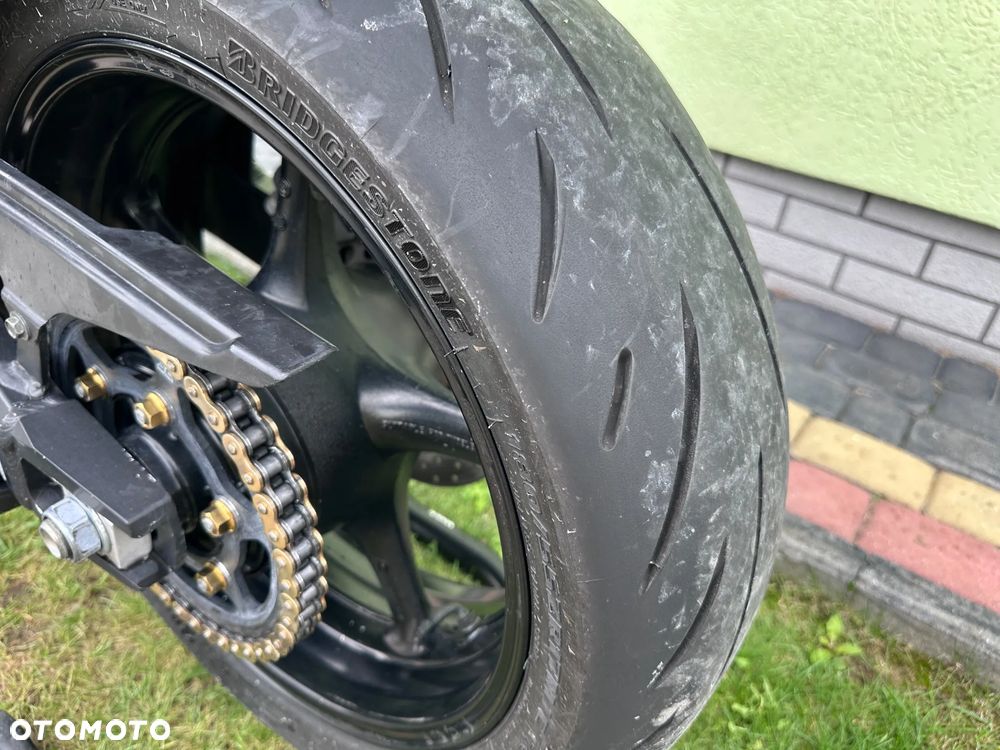 Yamaha FZ6 - 9
