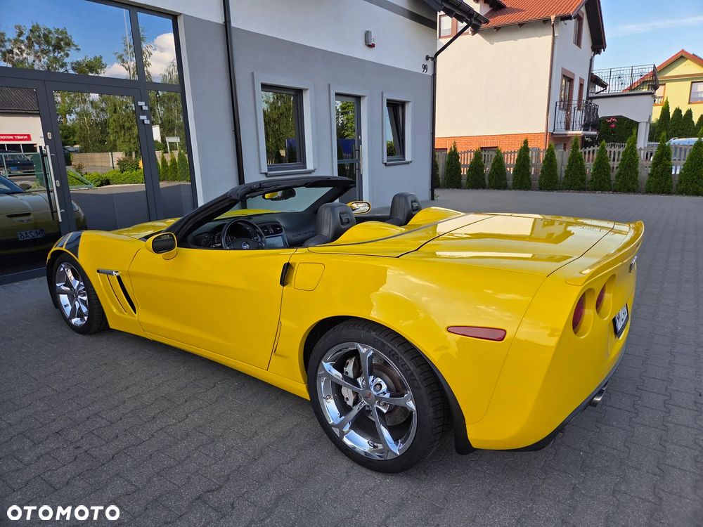 Chevrolet Corvette - 13