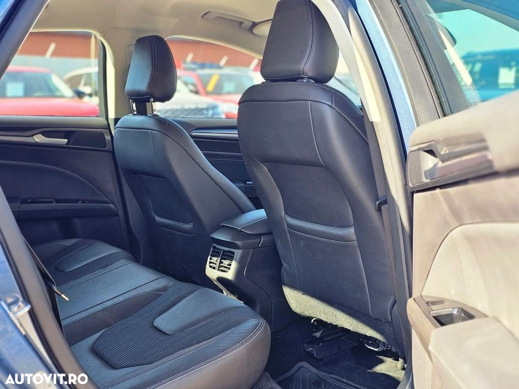 Ford Mondeo 2.0 TDCi Powershift Titanium - 13