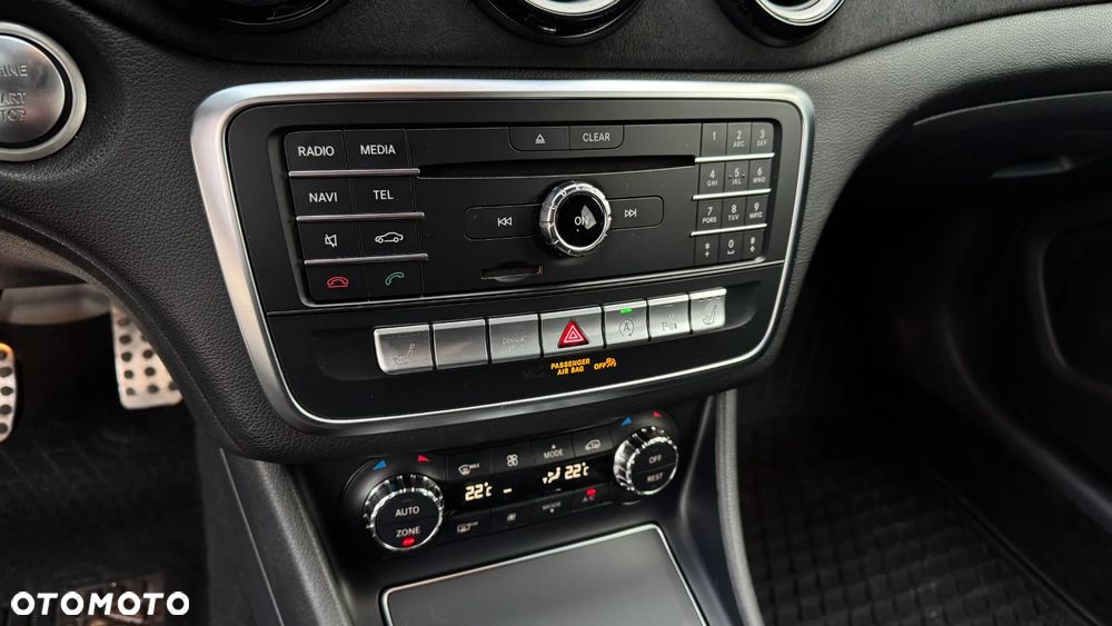 Mercedes-Benz Klasa A 180 (BlueEFFICIENCY) 7G-DCT AMG Sport - 17