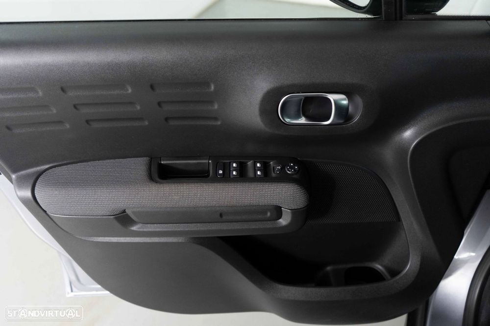 Citroën C3 Aircross 1.2 PureTech Shine Pack — fotografia 19