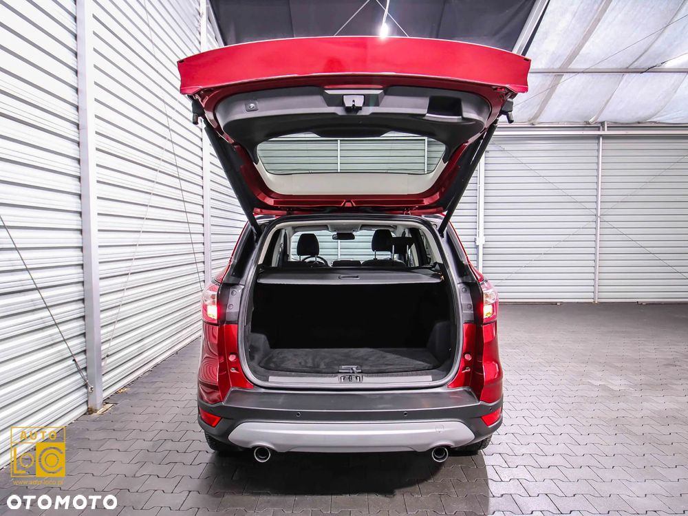 Ford Kuga 1.5 EcoBoost 2x4 Titanium - 13