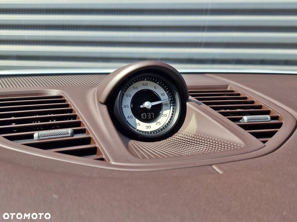 Porsche Panamera - 16