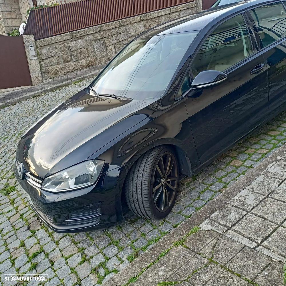 VW Golf 1.6 TDI Confortline - 4