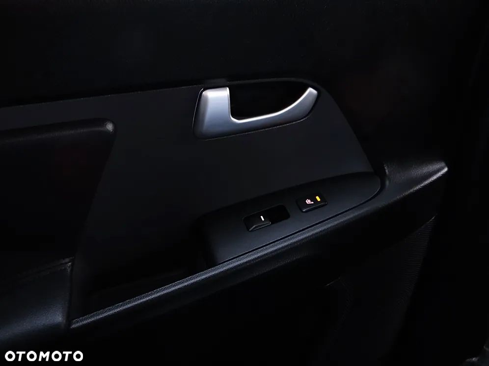 Kia Sportage 2.0 CVVT 2WD Automatik Spirit - 39