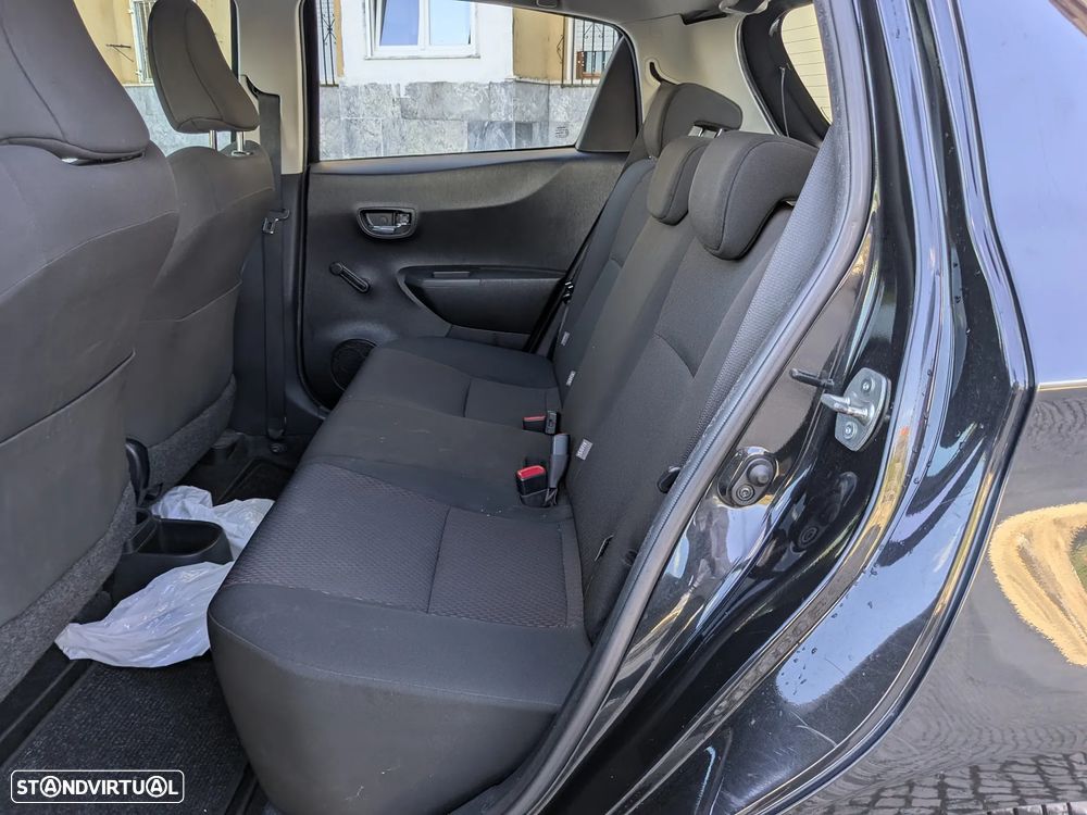 Toyota Yaris 1.33 VVT-i Sport - 15