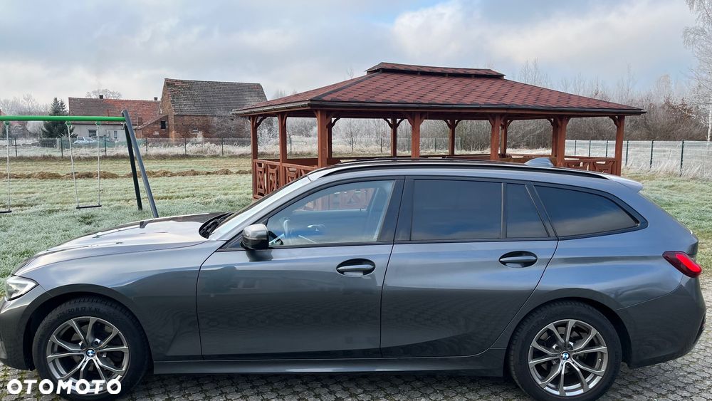 BMW Seria 3 320d Sport Line Sport - 5