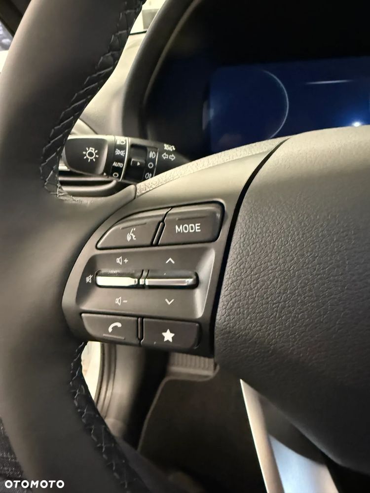 Hyundai i30 1.5 T-GDI 48V Smart - 13