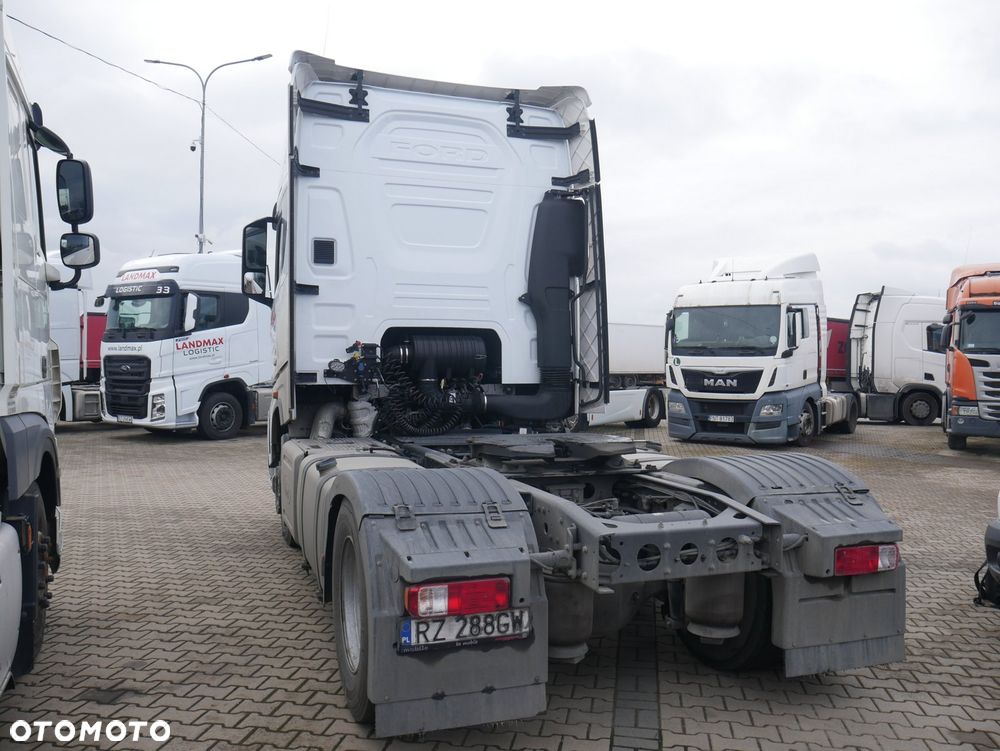 Ford F-MAX 500 4X2 - 9