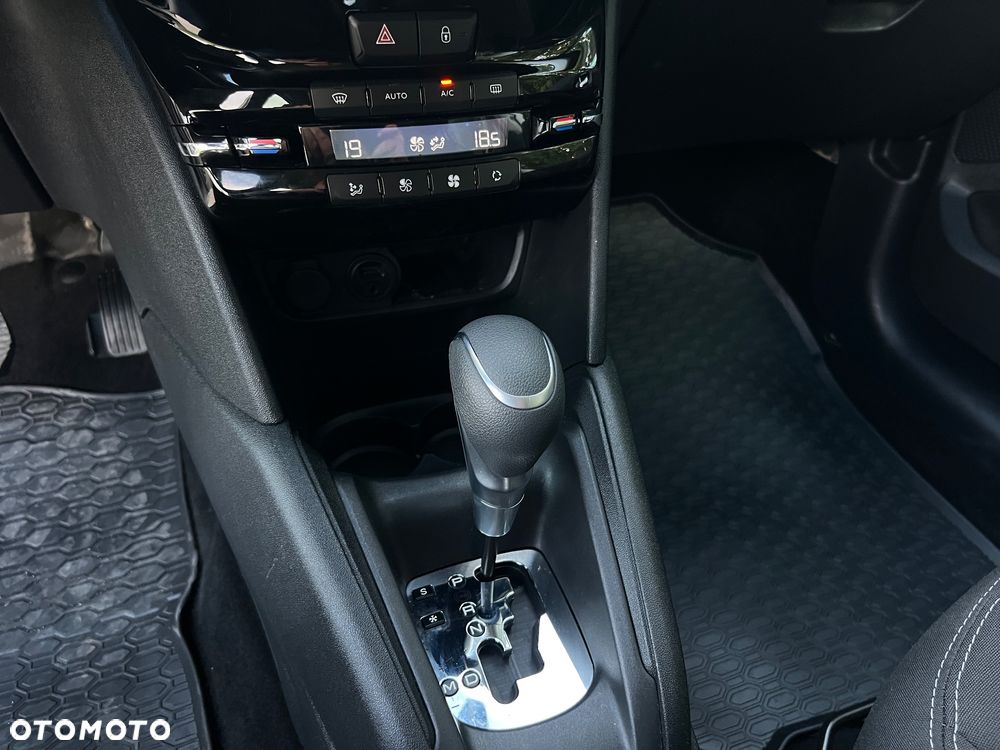 Peugeot 208 1.2 PureTech Allure S&S EAT6 - 13