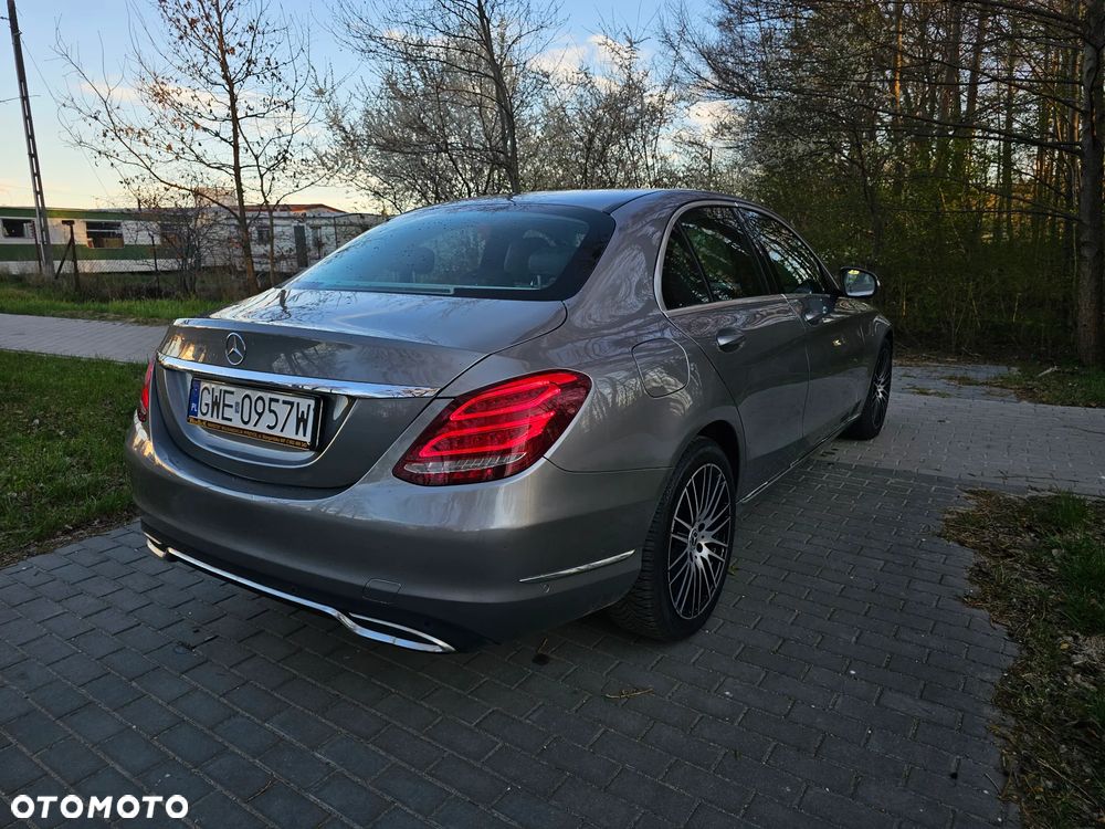 Mercedes-Benz Klasa C 180 7G-TRONIC - 4