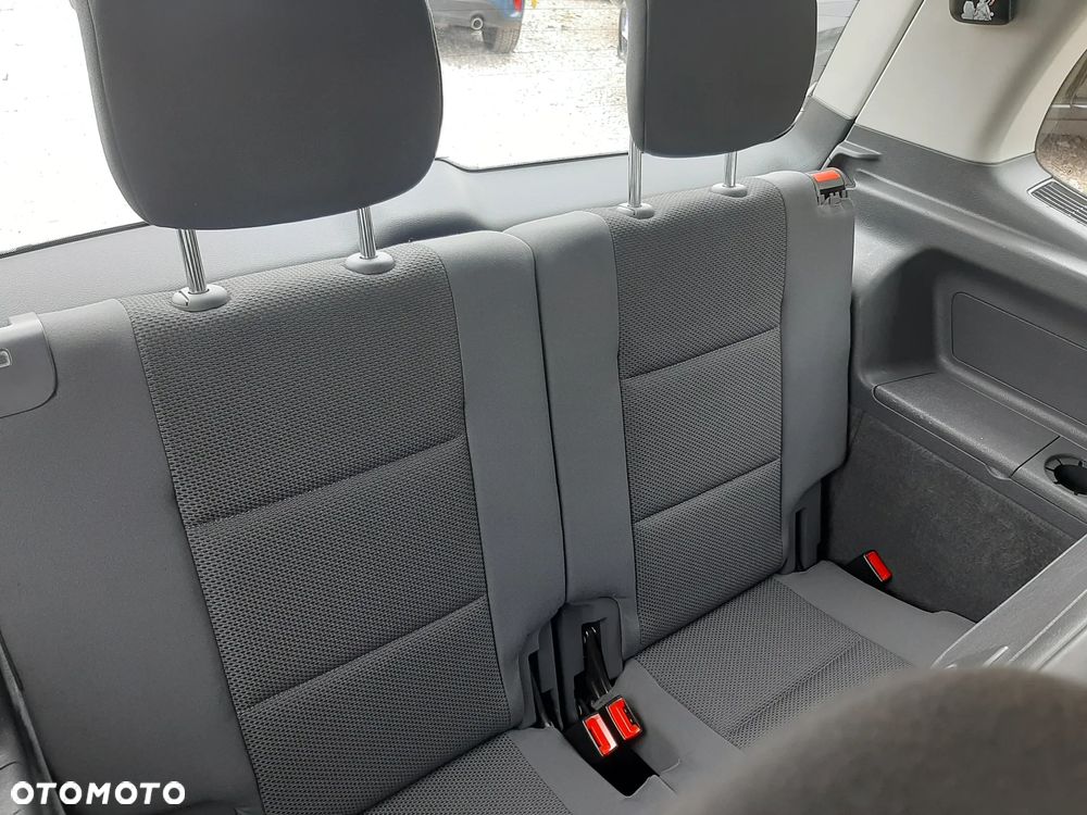 Volkswagen Touran 1.6 TDI DPF BlueMotion Technology Comfortline - 20