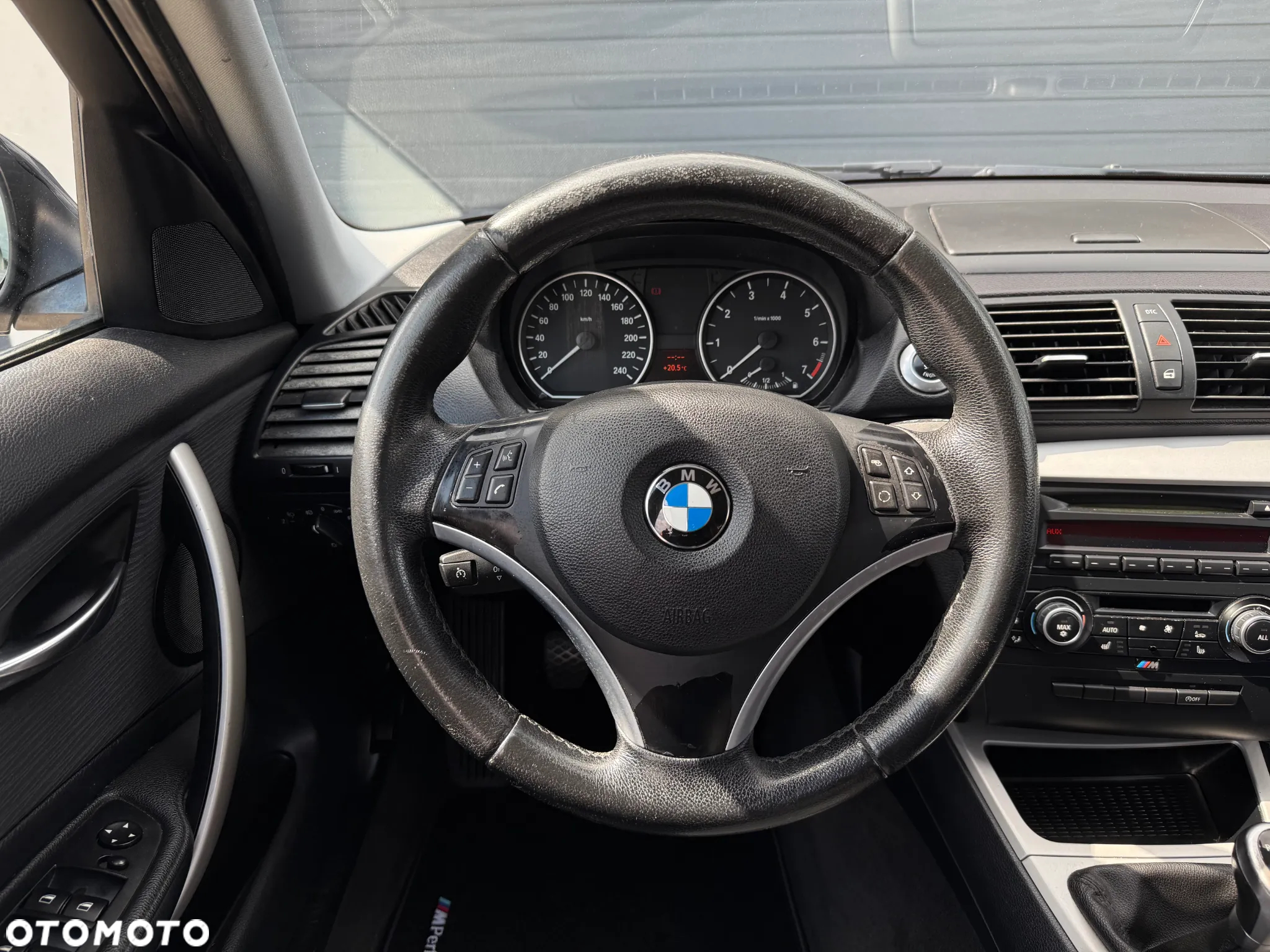 BMW Seria 1 118i - 18