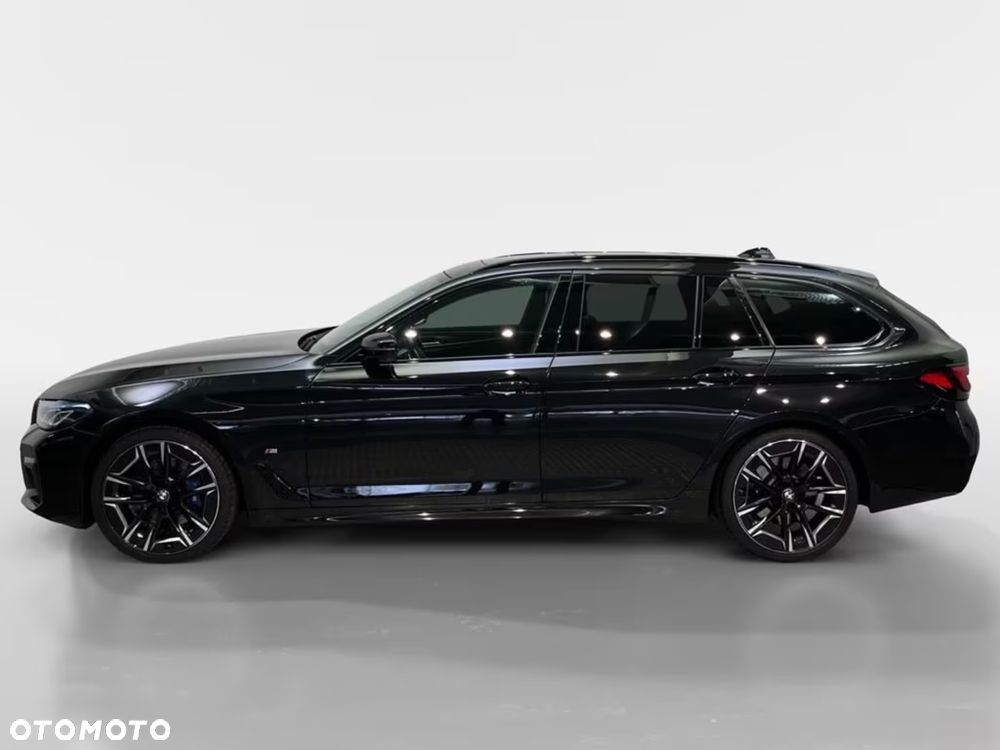 BMW Seria 5 540i xDrive - 4