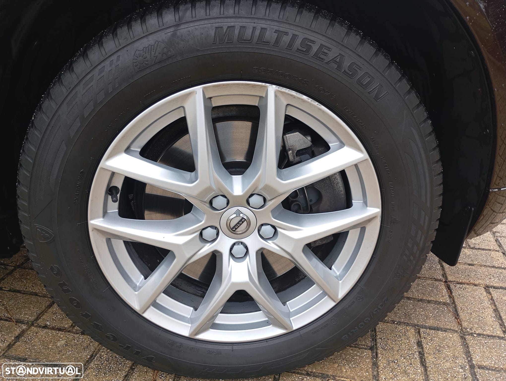 Volvo XC 60 2.0 D4 Momentum AWD Geartronic - 46