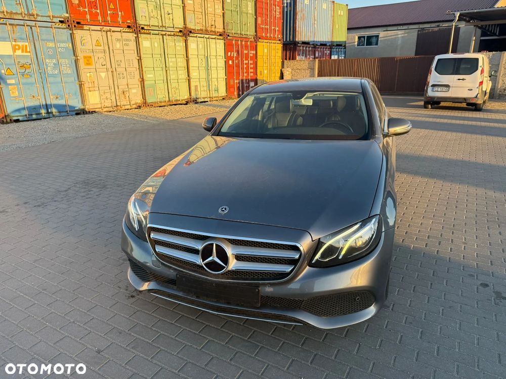 Mercedes-Benz Klasa E - 4