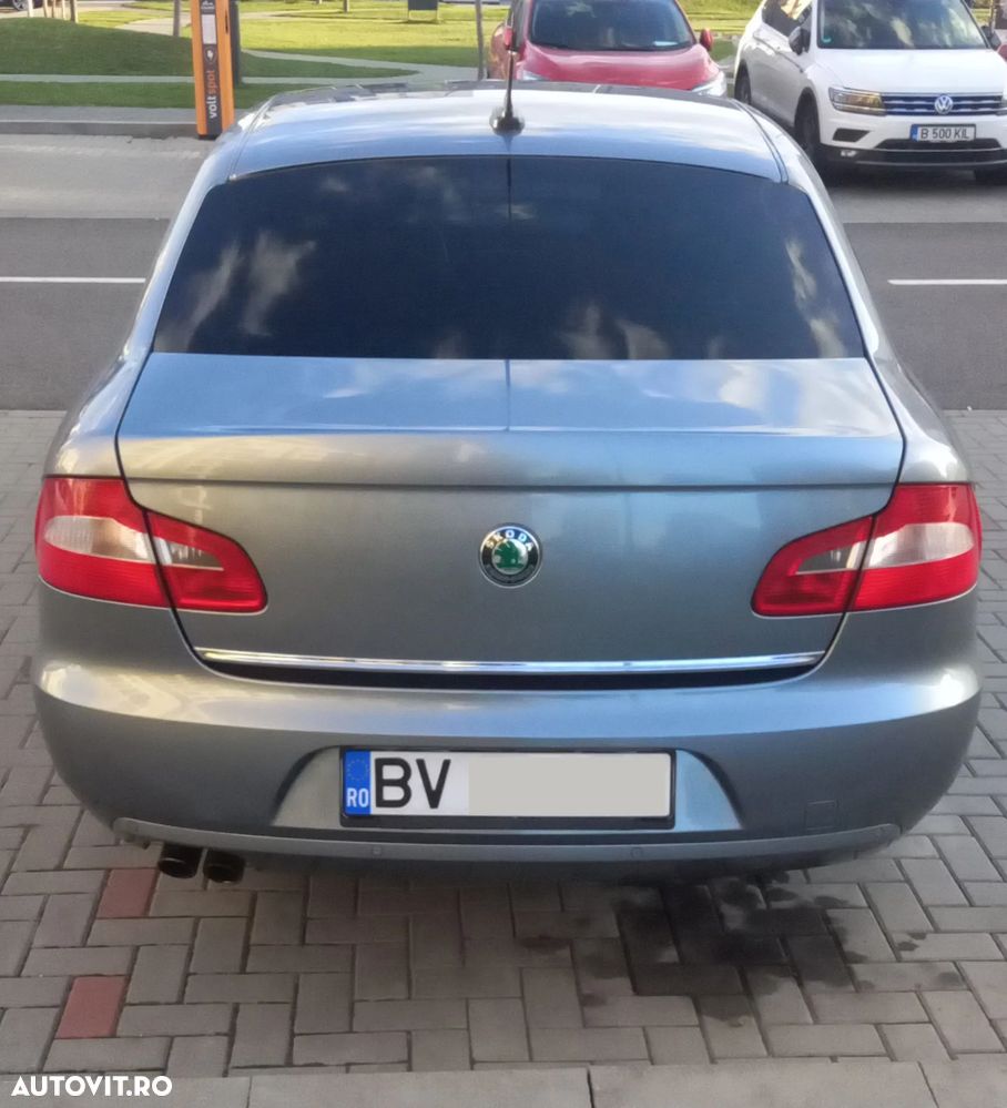 Skoda Superb 1.8 TSI Ambition DSG - 5