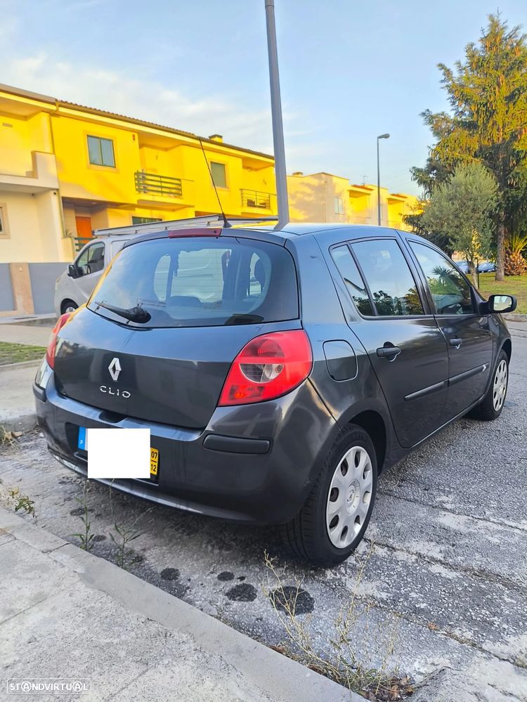 Renault Clio 1.5 dCi Confort - 24