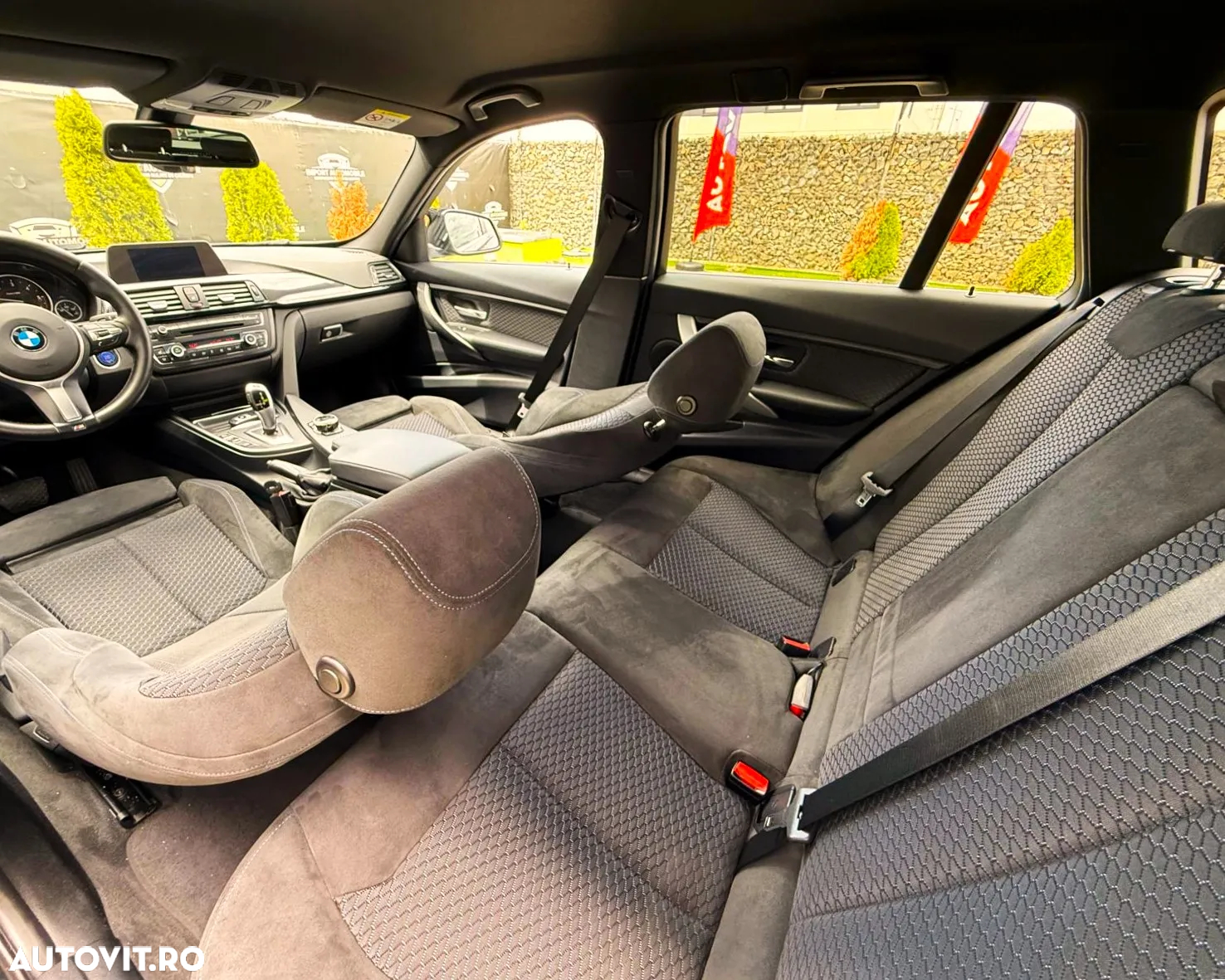 BMW Seria 3 320d Touring xDrive Sport-Aut. Sport Line - 23