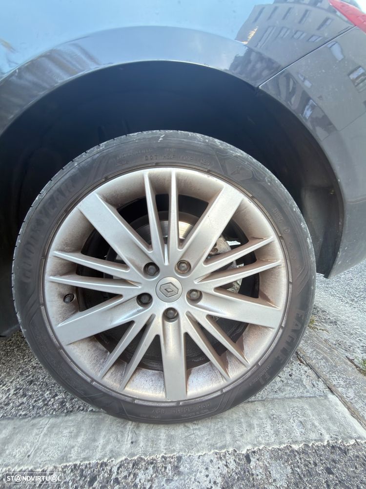 Renault Laguna Coupe 2.0 dCi GT 4Control - 9