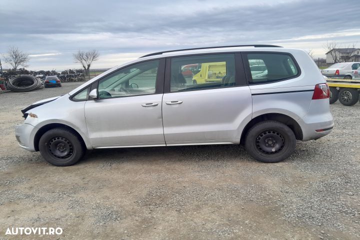 Dezmembrez Seat Alhambra 2 [2010 - 2015] Minivan 2.0 TDi MT (140 hp) - 1