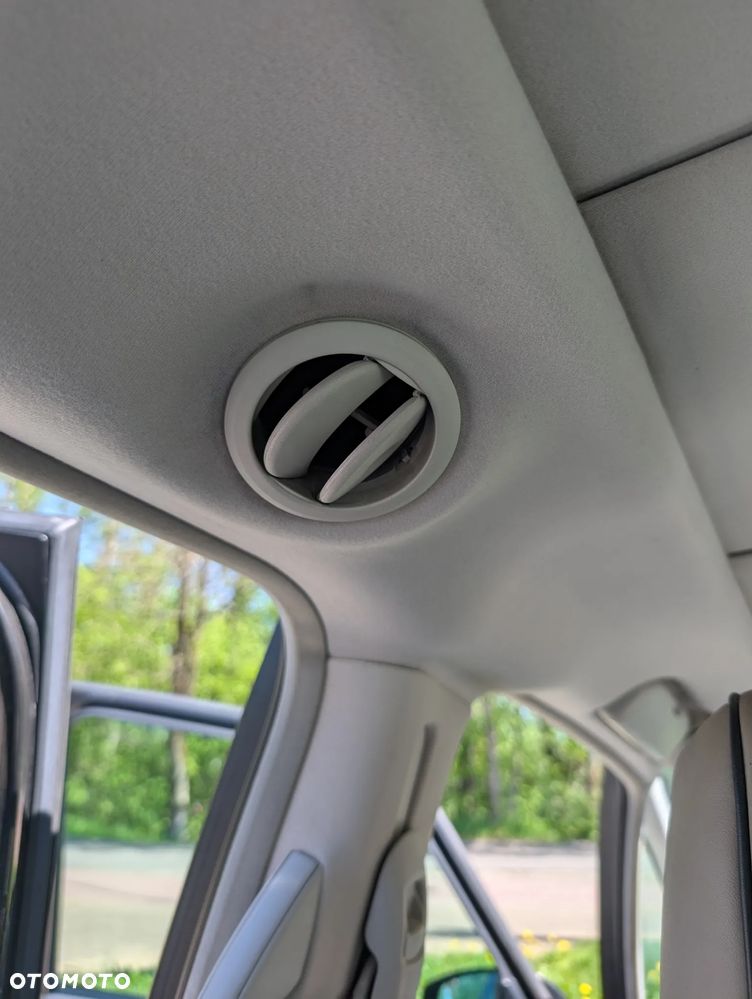 Renault Espace 2.0 dCi FAP Initiale - 29