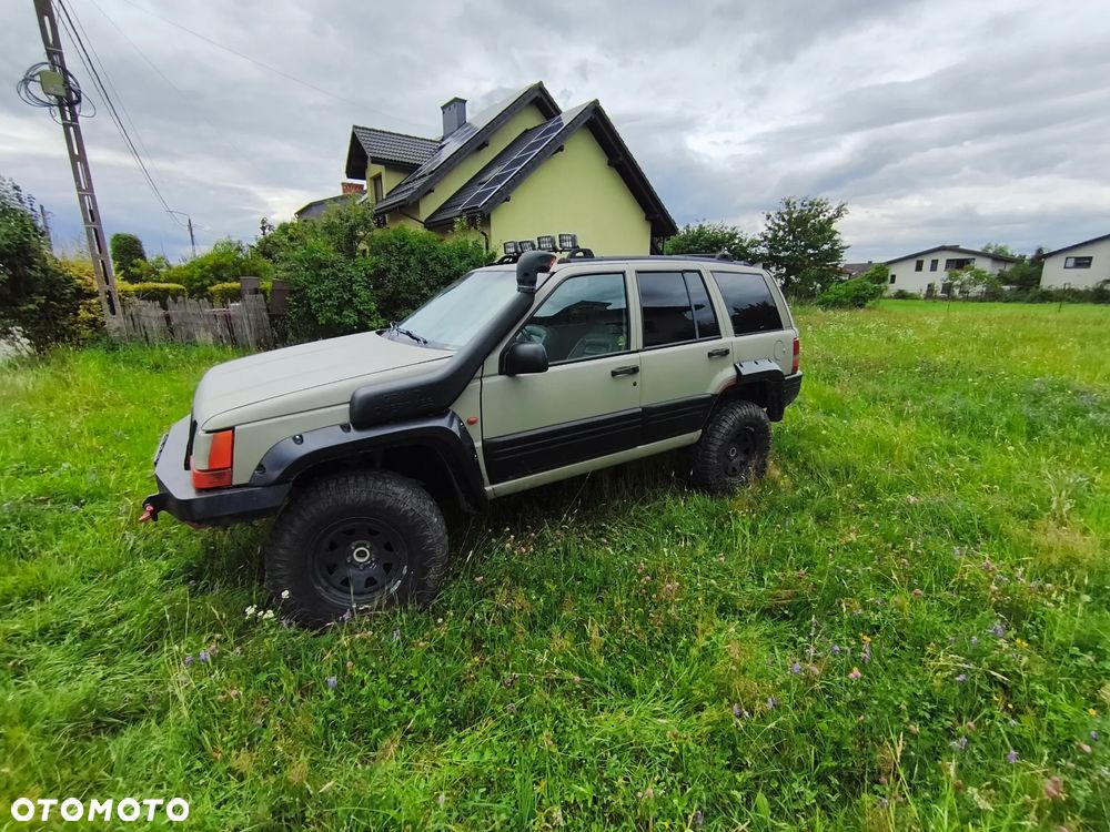 Jeep Grand Cherokee - 2