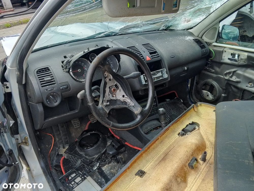 Volkswagen Polo 6N2 III Lift GTI (99-01r.) 1.6 B 125KM. Silnik ARC Skrzynia ETG lakier LB7Z. Cały na części. GWARANCJA !!! - 5